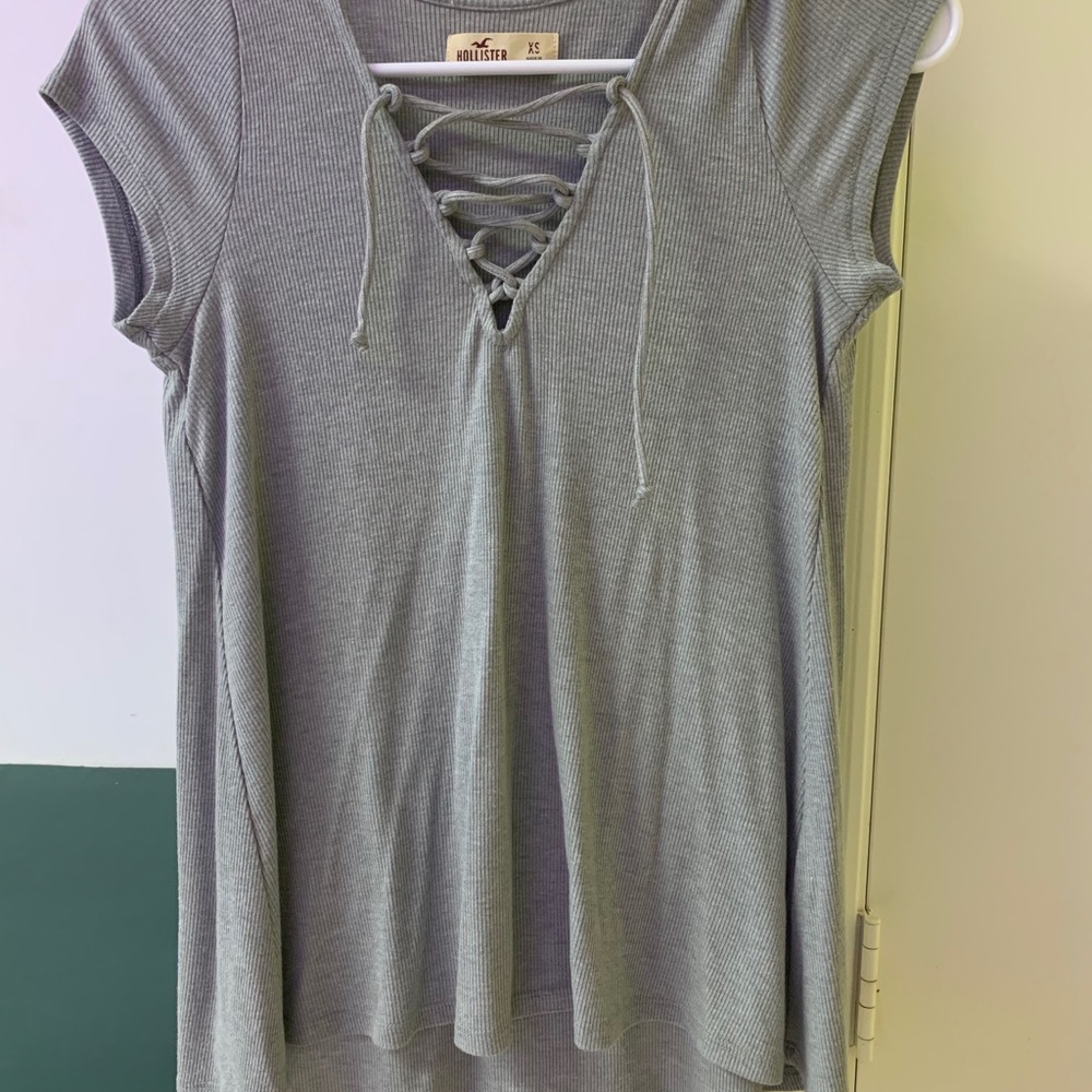 Short sleeve tee